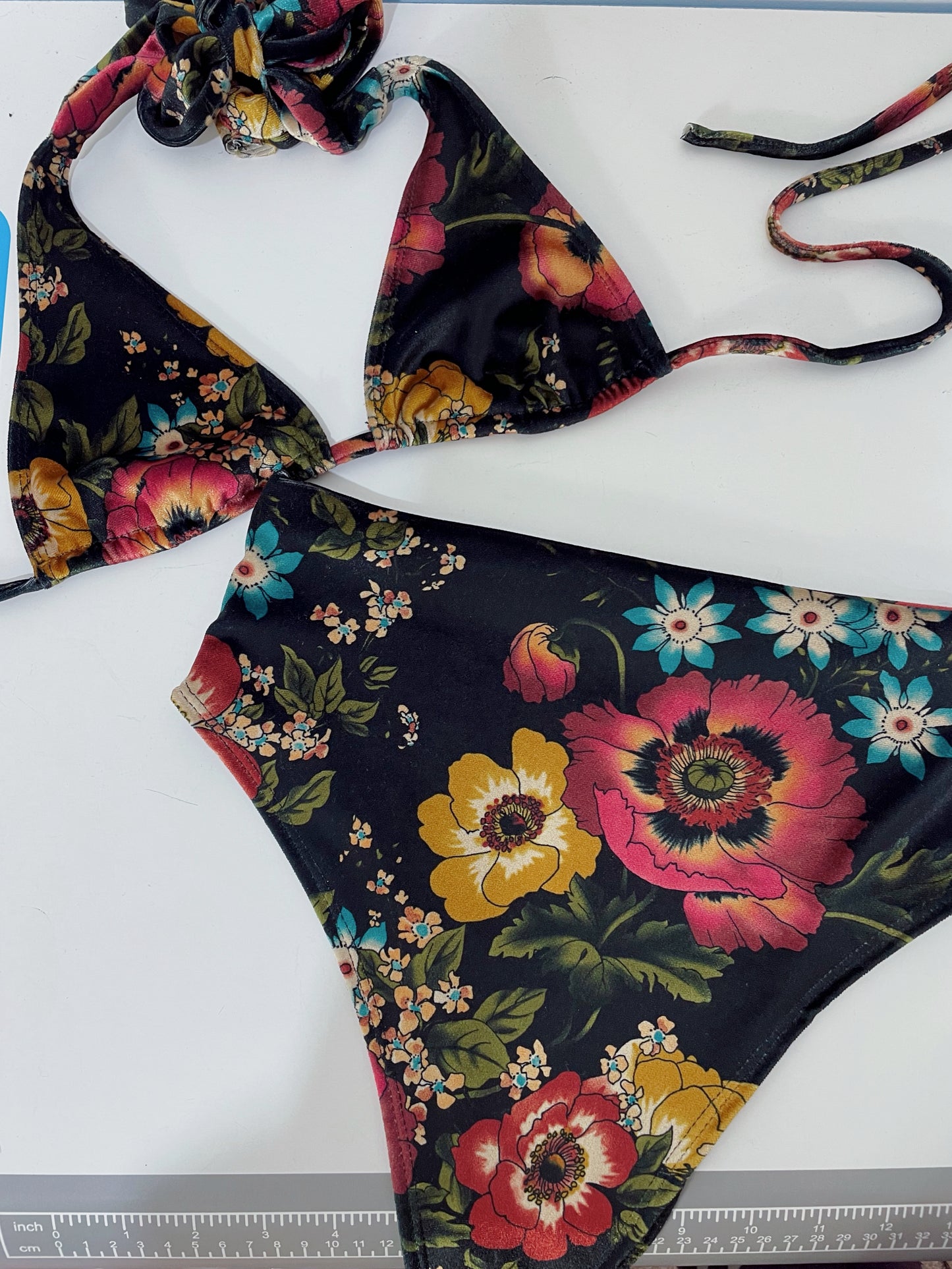 Velvet bikini set - UK8 - riabelle.bespoke