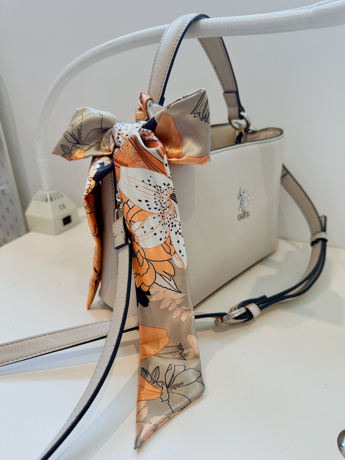 Satin twilly - riabelle.bespoke