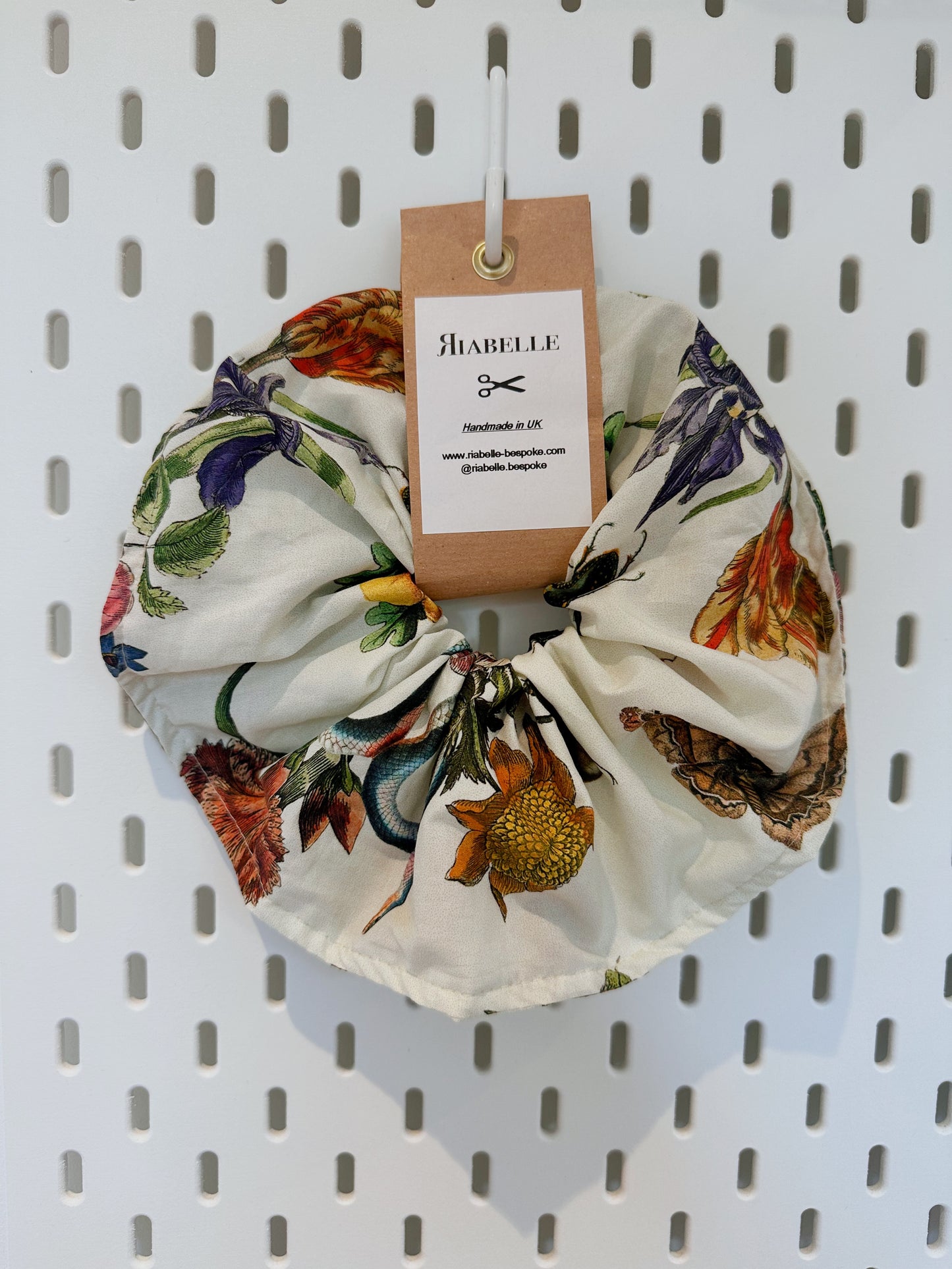 Large scrunchie - white cobra - riabelle.bespoke