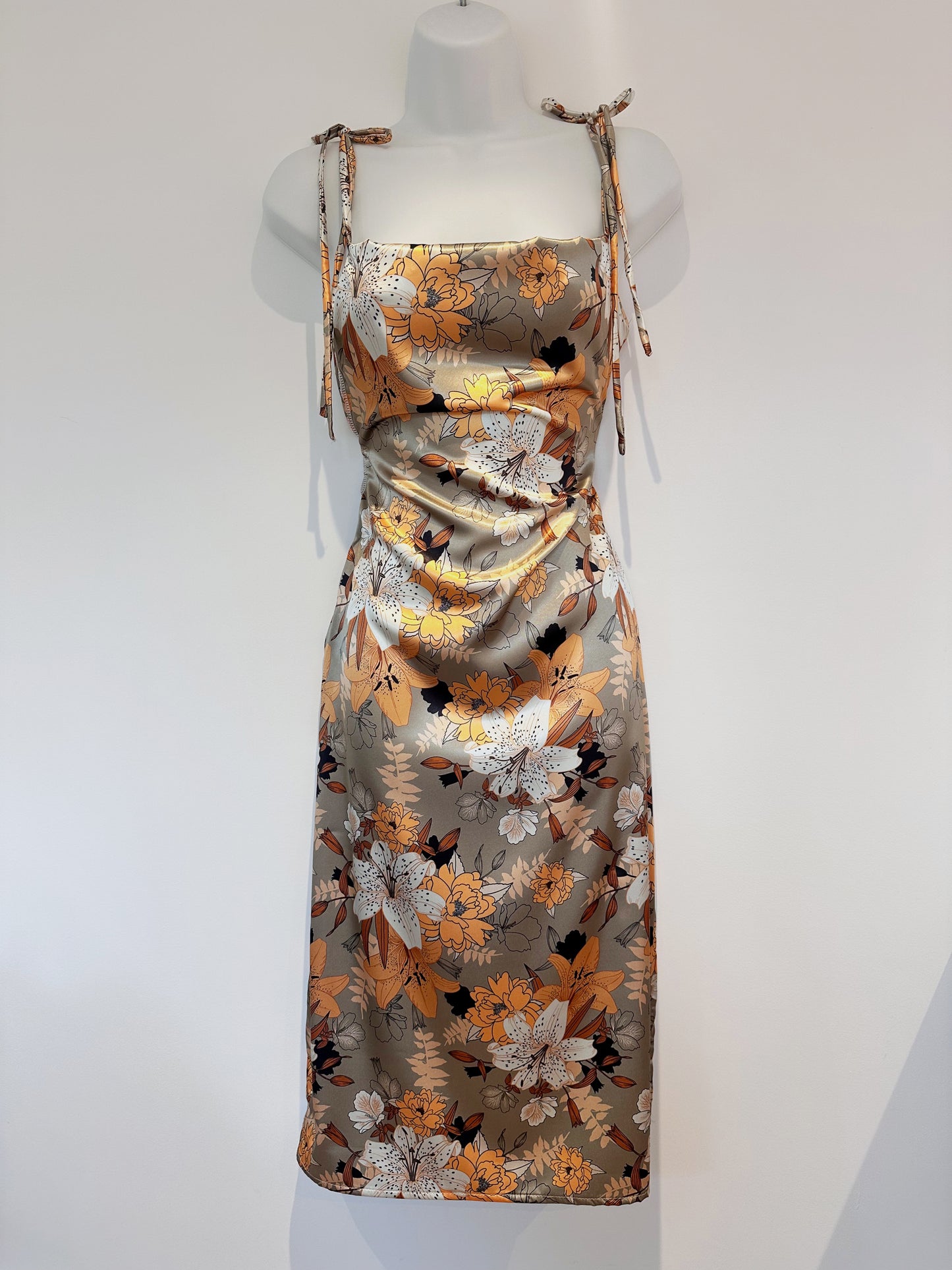 Flora midi dress - Preorder - riabelle.bespoke