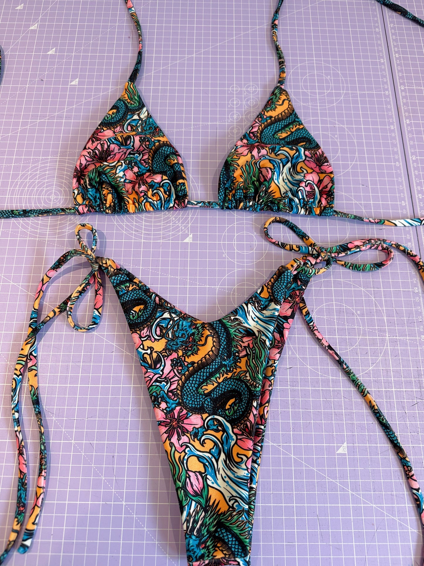 Yellow dragon minimal bottoms